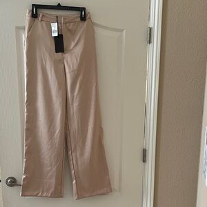 GIbsonlook Wide Leg Dress Pants in taupe size small satin finish